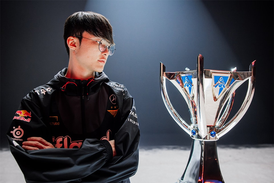 Faker chứng minh cho sự khắc nghiệt của Esports và LMHT